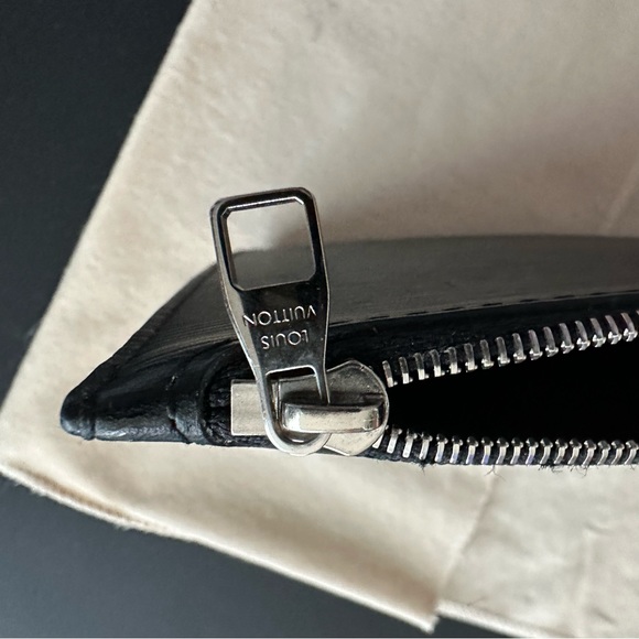 LV Epi Neverfull Pouchette - Picture 11 of 13